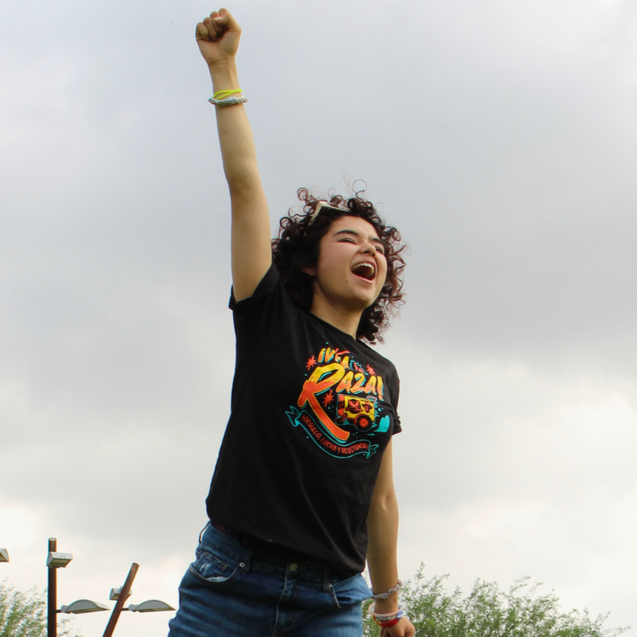 Viva la Raza tee