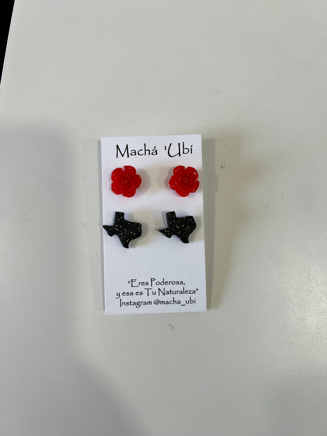 Pendientes de arcilla de Macha Ubi