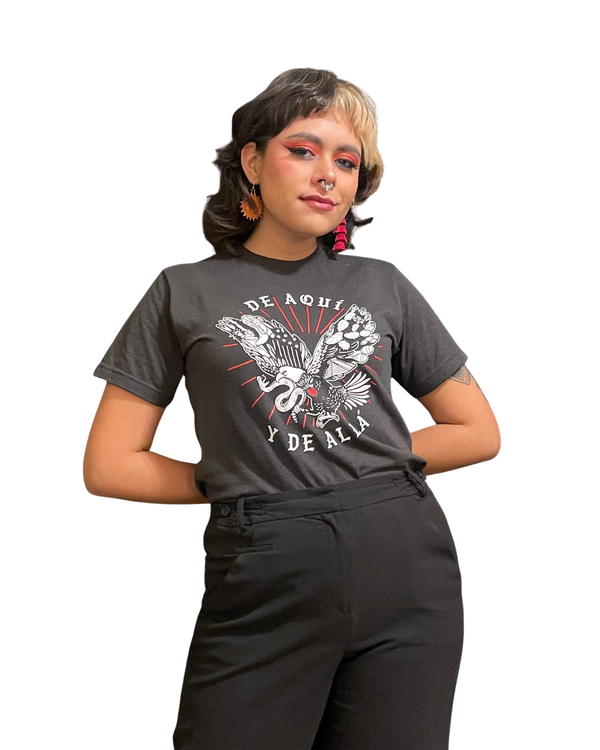 De Aqui y de Alla T-shirt